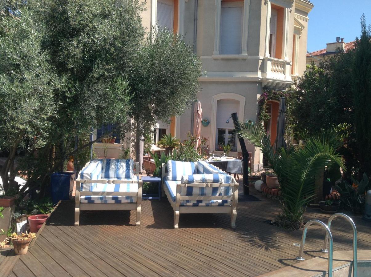 A L'Ombre Du Cedre Hotel Hyères Exterior foto