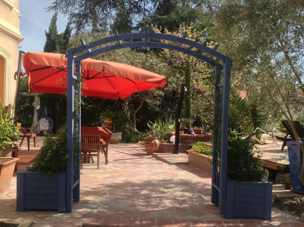 A L'Ombre Du Cedre Hotel Hyères Exterior foto
