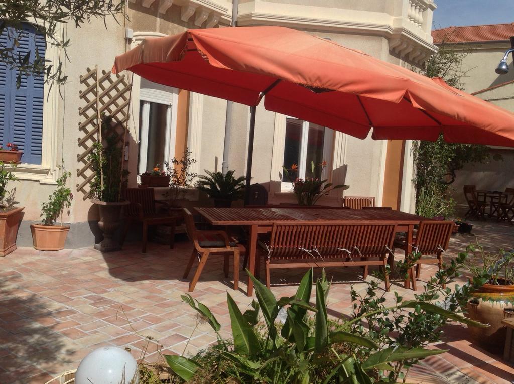 A L'Ombre Du Cedre Hotel Hyères Exterior foto